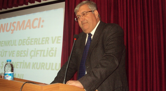 Burhaniye'de Girişimcilik Konferansı Verildi