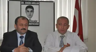 Trabzon'da Doktorlar Sağlık Şehitlerini Anmak ve 'Sağlıkta Şiddete Hayır' Demek İçin Toplandı