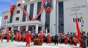 Vali Coş, Ceyhan'da Bir Dizi Açılışa Katıldı