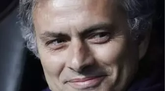 Jose Mourinho'nun Hayatı Kitap Oluyor