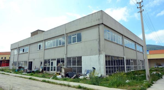 Okul da Gümrükleme Binası da Olmadan Çürüdü