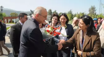 Başkan Gördesli Bayanlarla Buluştu