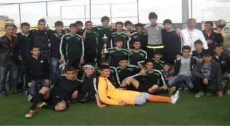 Belediye Bingölspor U-19 Şampiyonu Oldu