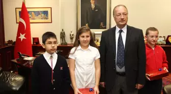 Büyükerşen Koltuğu Çocuklara Emanet Etti