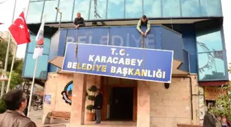 Karacabey Belediyesi'ne 'T.c.'li Yeni Tabela