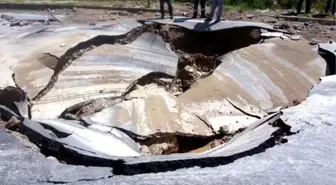 Deprem Değil Su Borusu