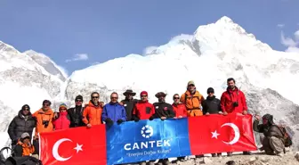 Kar Dünyası'nda Everest Fotoğrafları Sergisi
