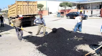 Edremit Belediyesi Bozuk Yolları Onarıyor