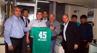 Masterler Derneği, Başkanlara Forma Hediye Etti