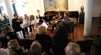 Birsen-Özcan Ulucan Kardeşlerden Budapeşte'de Muhteşem Konser