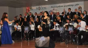 Niğde Belediyesi Türk Müziği Korosu Konser Verdi