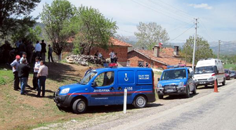 Kumasını Tabancayla Vurup Öldürdü
