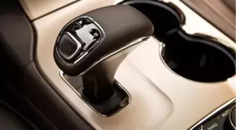 10 Vitesli Otomobiller Yolda