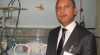 Bebeği Poşet İçinde Çöp Konteynerine Attılar