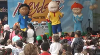 Çocuklar Meydan Merter'de Caillou