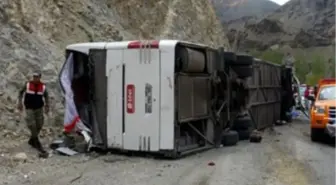 Erzurum'da Yolcu Otobüsünün Devrilmesi