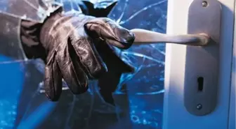 İzmir'de Evden Hırsızlık İddiası