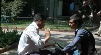 Öğrencilere Tombala Oynatıyorlar