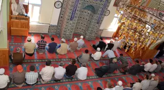 İmam Hutbeden Veda Etti