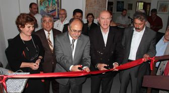 Ressam Mürüvet Özyavuz 4. Kişisel Sergisini Nevşehir'de Açtı
