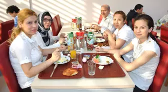 Adsm'den Personele Kahvaltı