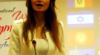 Giresun'da Uluslararası Kadın Sempozyumu ve Sanat Çalıştayı Başladı