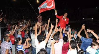 Tarsuslular Bülent Serttaş ile Coştu