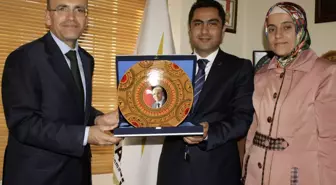 Bakan Şimşek, AK Parti Nevşehir İl Başkanlığı'nı Ziyaret Etti