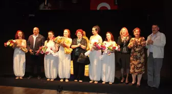 'Anadolu Kadınları' Urla'da Sahne Aldı
