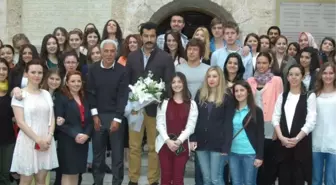 İmirzalıoğlu'ndan Kıvanç Tatlıtuğ'a Övgü: Hem Çok Yakışıklı, Hem de İyi Oyuncu