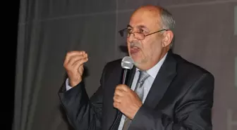 İslamı Anlama ve Kur'an Konulu Konferans Verildi