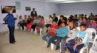 Afyonkarahisar'da Öğrencilere Kırım Kongo Kanamalı Ateşi Hastalığı Semineri