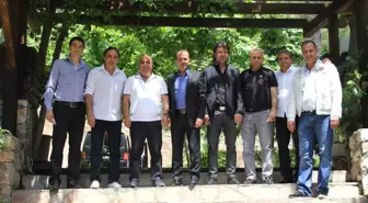 Mehmet Özdilek'ten Tekirovaspor'a Moral Ziyareti