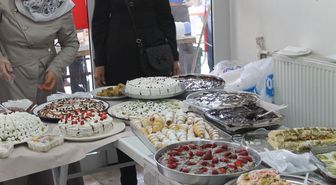 Akdağmadeni'nde Öğrenciler Yararına Kermes Düzenlendi