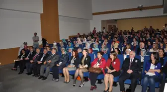 Hemşirelik Öğrencilerinden Müzikli Kutlama