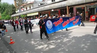 Isparta'da 'Gençlik Yürüyüşü' Yapıldı