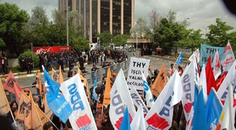 'Yapılan Uçuşlar Güvenli Değil'