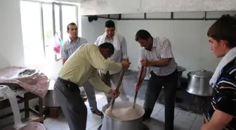 Demirci Halkı, Iklıkçı Köyü Hayır Yemeğinde Buluştu