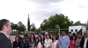 Tavas'a Yeni Kütüphane