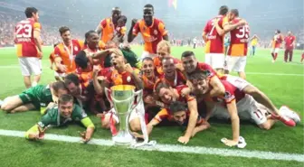 Galatasaray, Şampiyonluk Kupasını Aldı