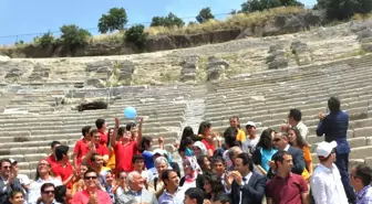 Güvercinler Türkçe Olimpiyatları İçin Uçtu