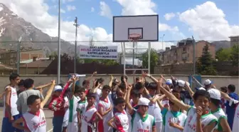 Hakkari'de Sokak Basketbolu Turnuvası