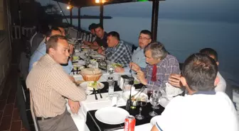 Akçakocalı Gazetecilerden Çgd'ye Destek