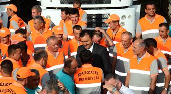 Başkan İşçilerle Yemek Yedi