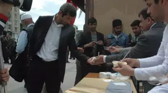 Erzurum Vefa Derneği Tarafından Keşkül Dağıtıldı