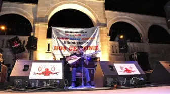 Siverek Kültür Sanat Günleri Final'inde Hozan Beşir Konser Verdi