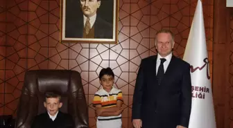Öğrencilerin Vali Görme Hayali Gerçekleşti