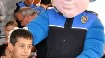 Polican 25 Bin Minikle Mektup Gönderdi