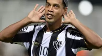 Ronaldinho Beşiktaş'a Çok Yakın!