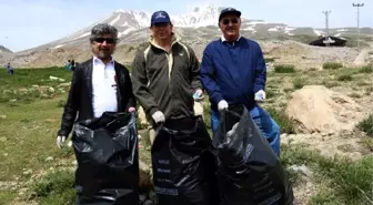 Erciyes Dağı'nda Temizlik